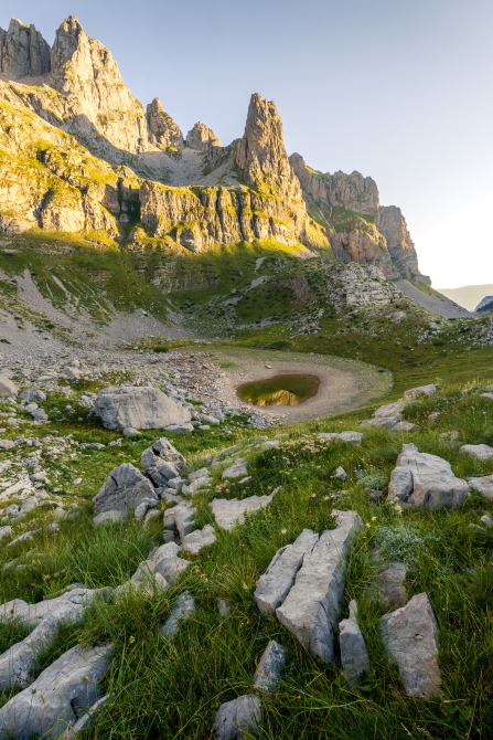 Accursed mountains