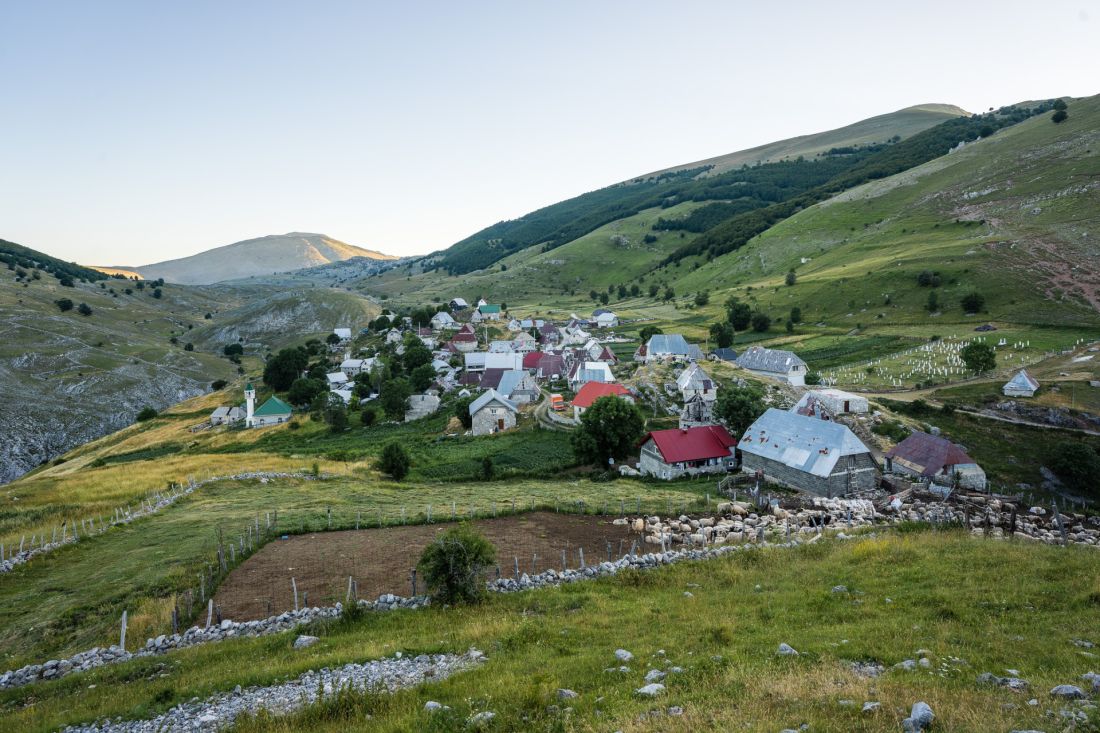 Pohádková vesnička Lukomir.